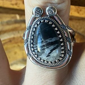 White Buffalo Sterling Silver Horseshoe Ring Size 8